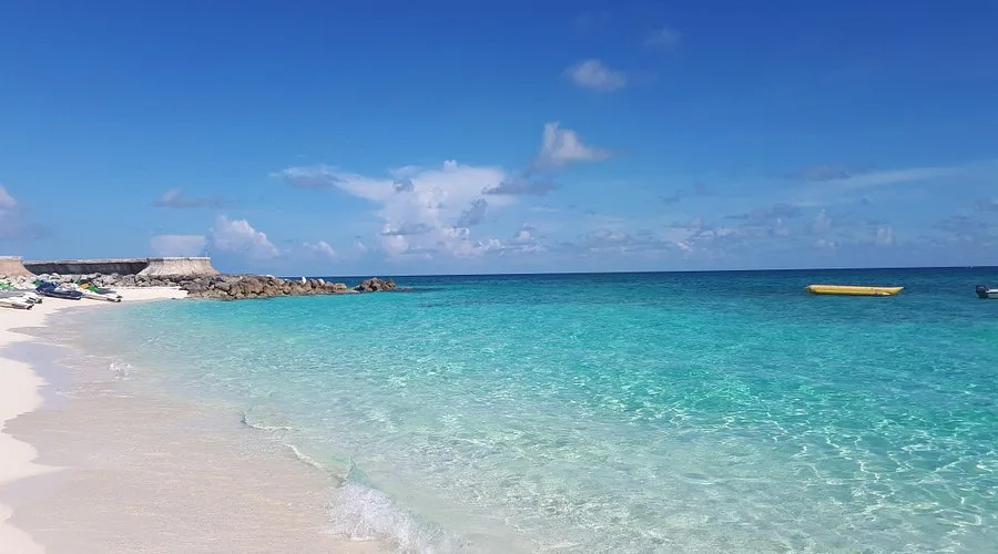 Paradise Lagoon Beach North 5 Min Walk
