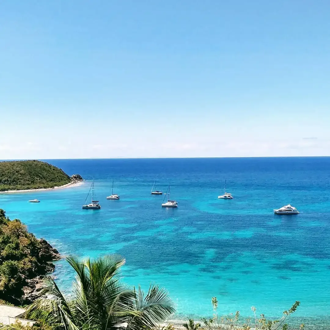 Rendezvous Bay 15 Min Walk