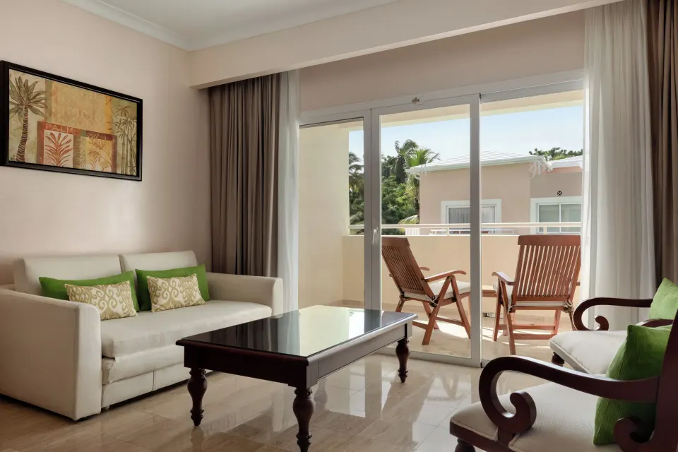 Junior Suite Garden Pool View lounge and balcony chairs at TRS Turquesa Hotel.