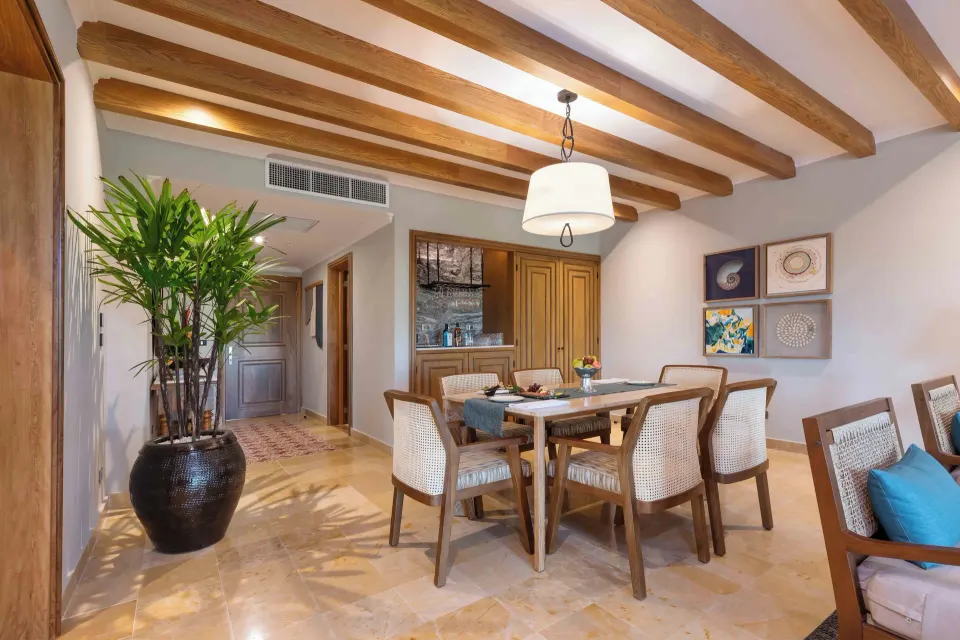 Diamond Suite dining table and entry area at Valentin Imperial Riviera Maya.