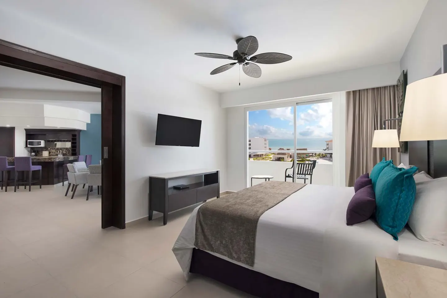 3 Bedroom Suite Platinum Official 3