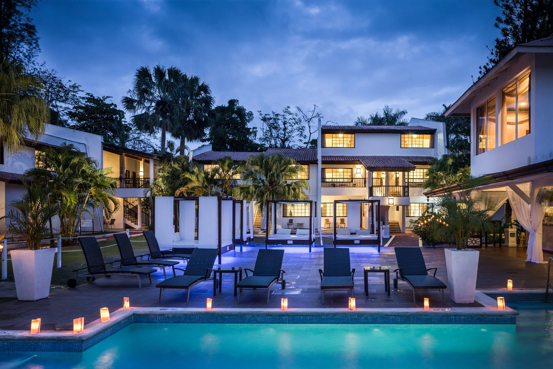 BlueBay Villas Doradas adults-only Playa Dorada all-inclusive resort with beach setting and relaxed pools