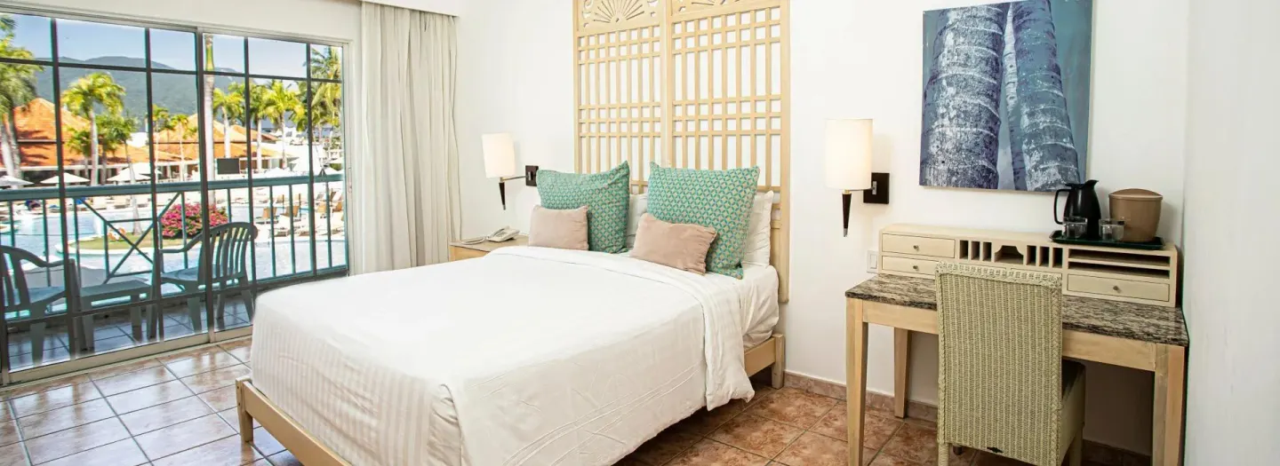 Junior Suite Official 1