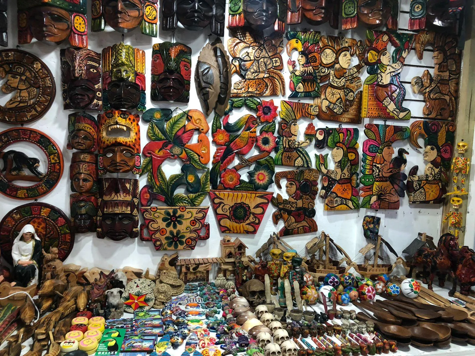 San Pedro Artisans Market 5 Min Drive