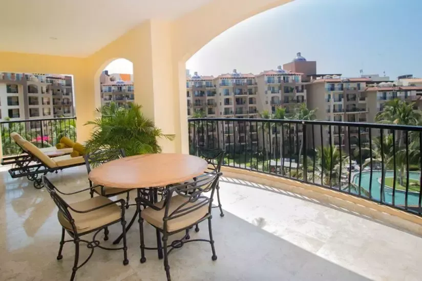 One Bedroom Suite Ocean View Official 3