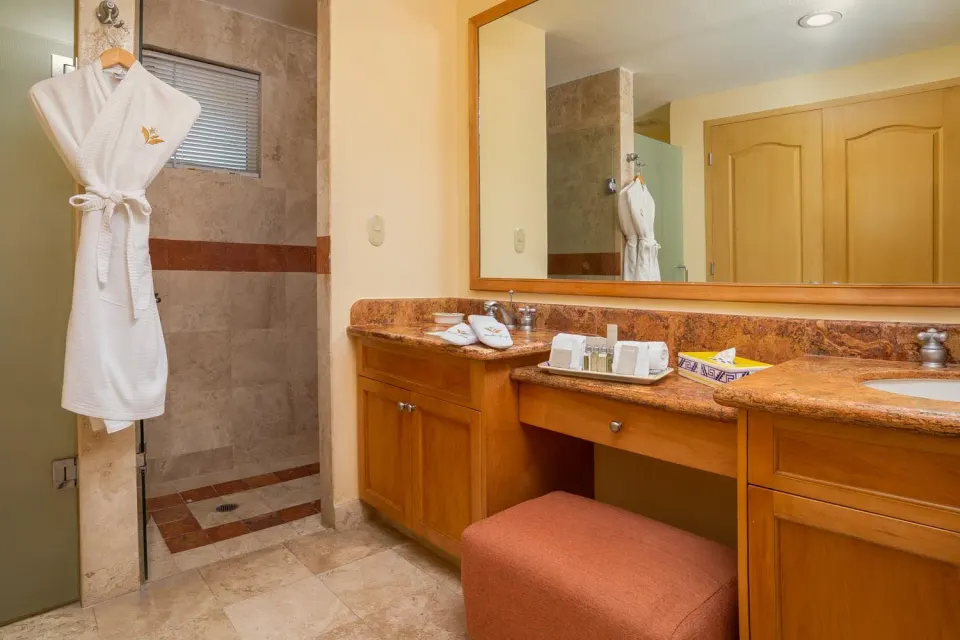 One Bedroom Suite Ocean View Official 5