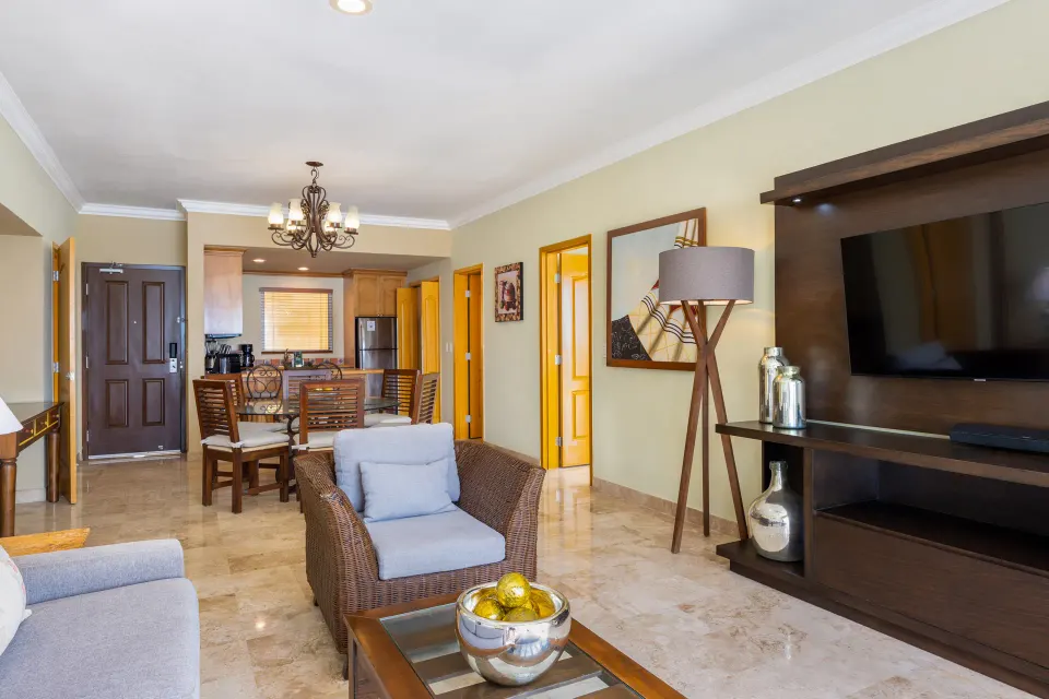 Three Bedroom Suite Official 5