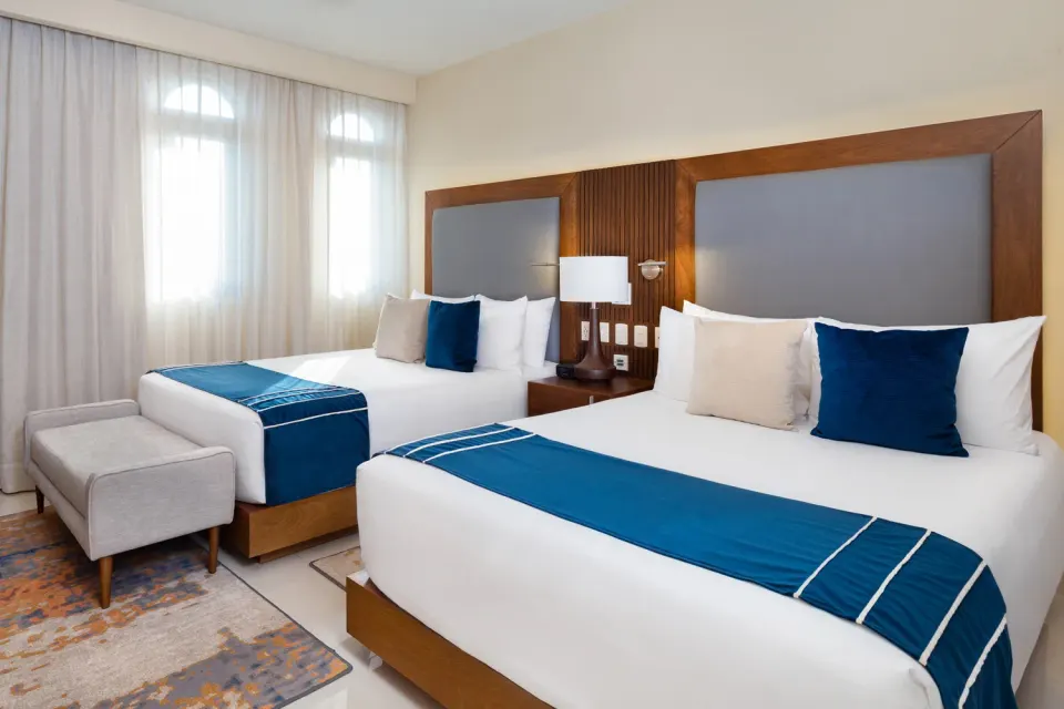 Penthouse Three Bedroom Suite Official 1