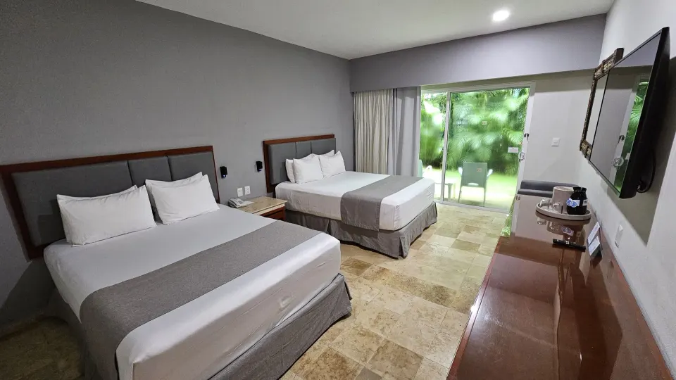 Perspective of Viva Maya with two beds and dresser