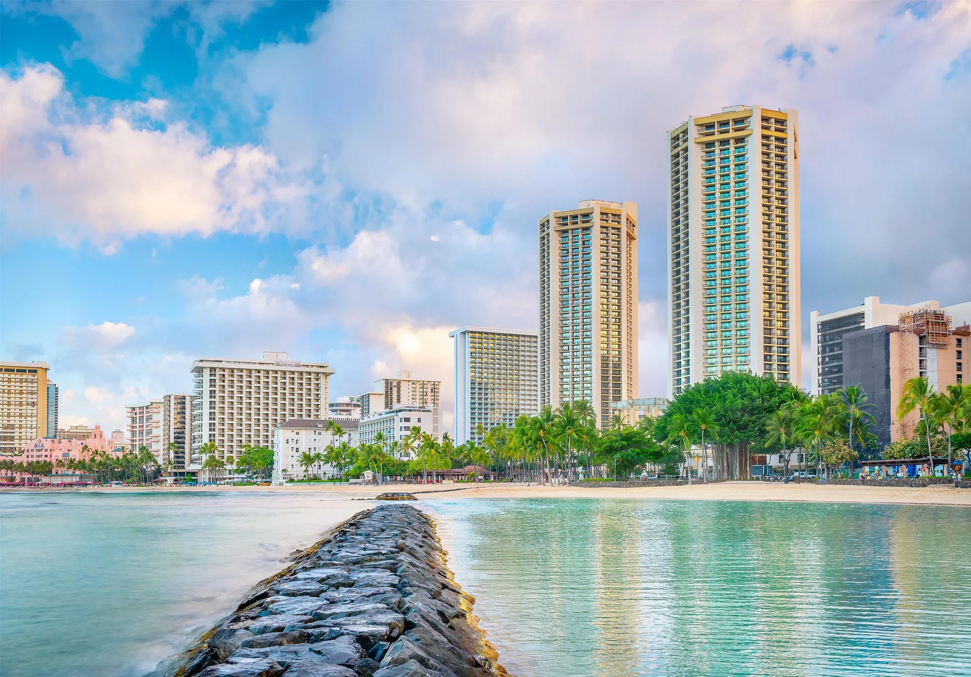 Hyatt Regency Waikiki Beach Resort and Spa high-rise hotel near Waikiki Beach with resort amenities