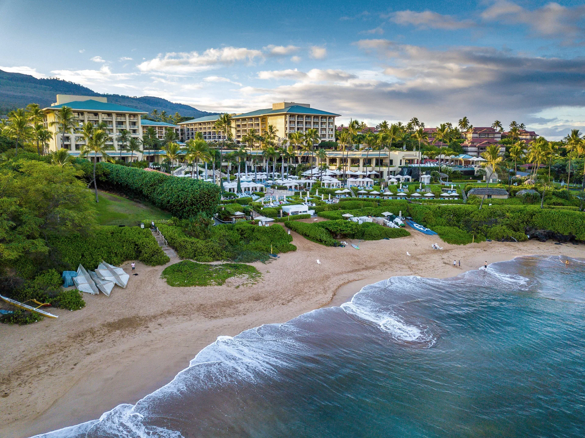Four Seasons Resort Maui at Wailea luxury oceanfront resort with refined service and Wailea beach setting