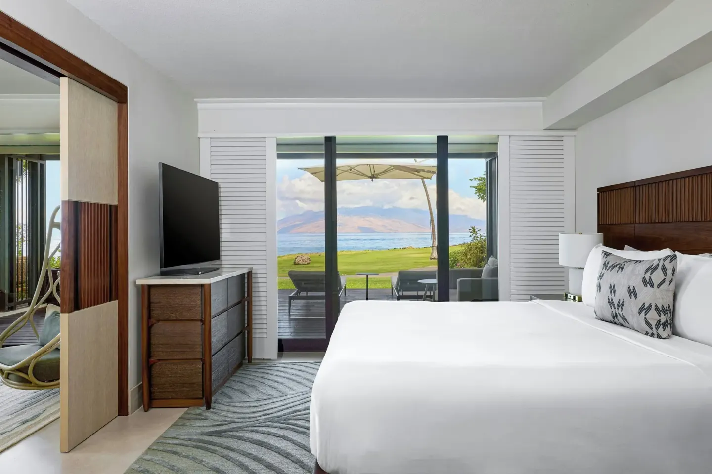 King bed guest room with oceanfront terrace at Wailea Beach Resort - Marriott, Maui.