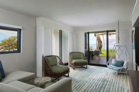 Oceanfront living room with lounge seating at Wailea Beach Resort - Marriott, Maui.