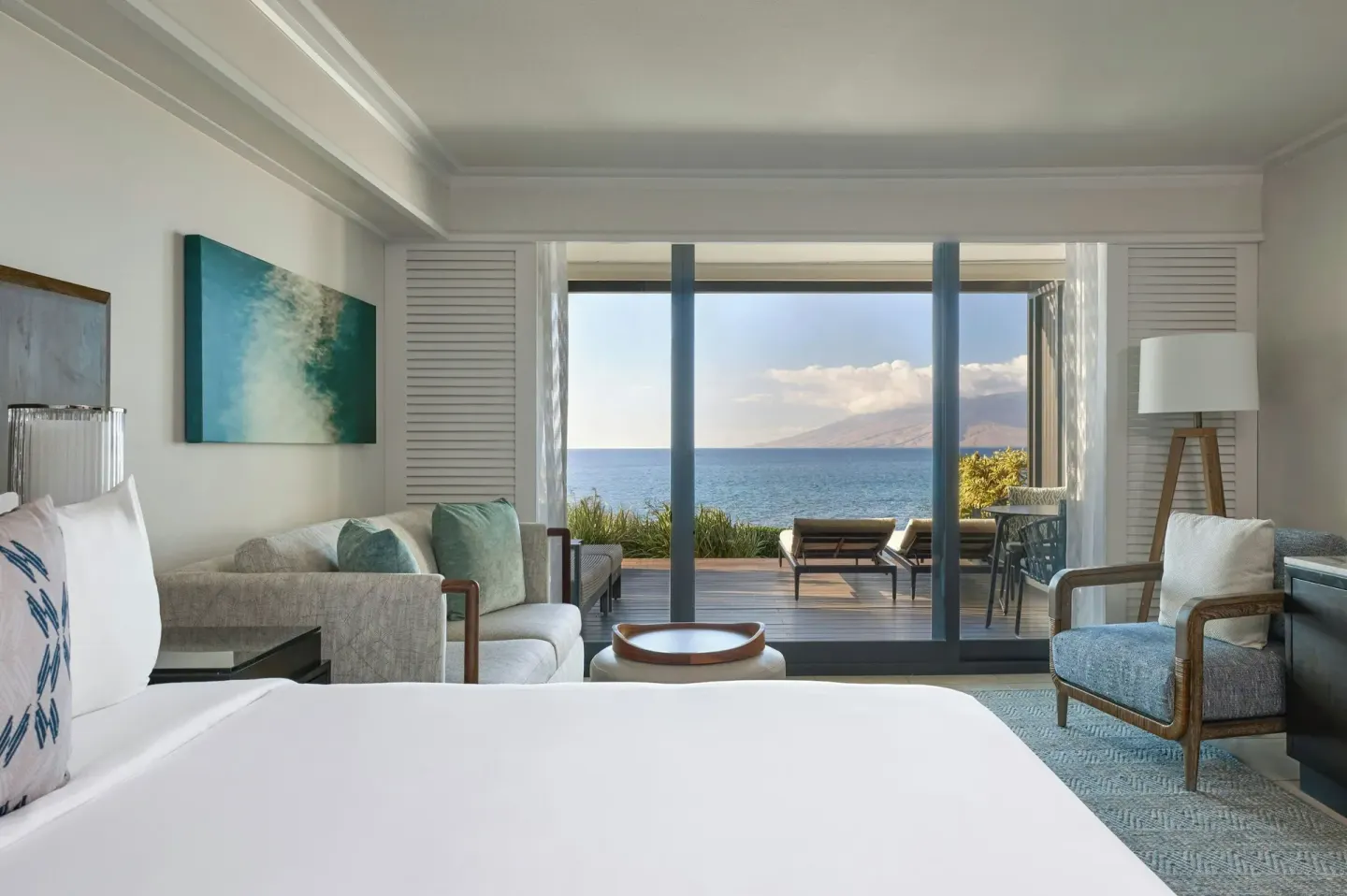 Oceanfront guest room with king bed and sundeck view at Wailea Beach Resort - Marriott, Maui.