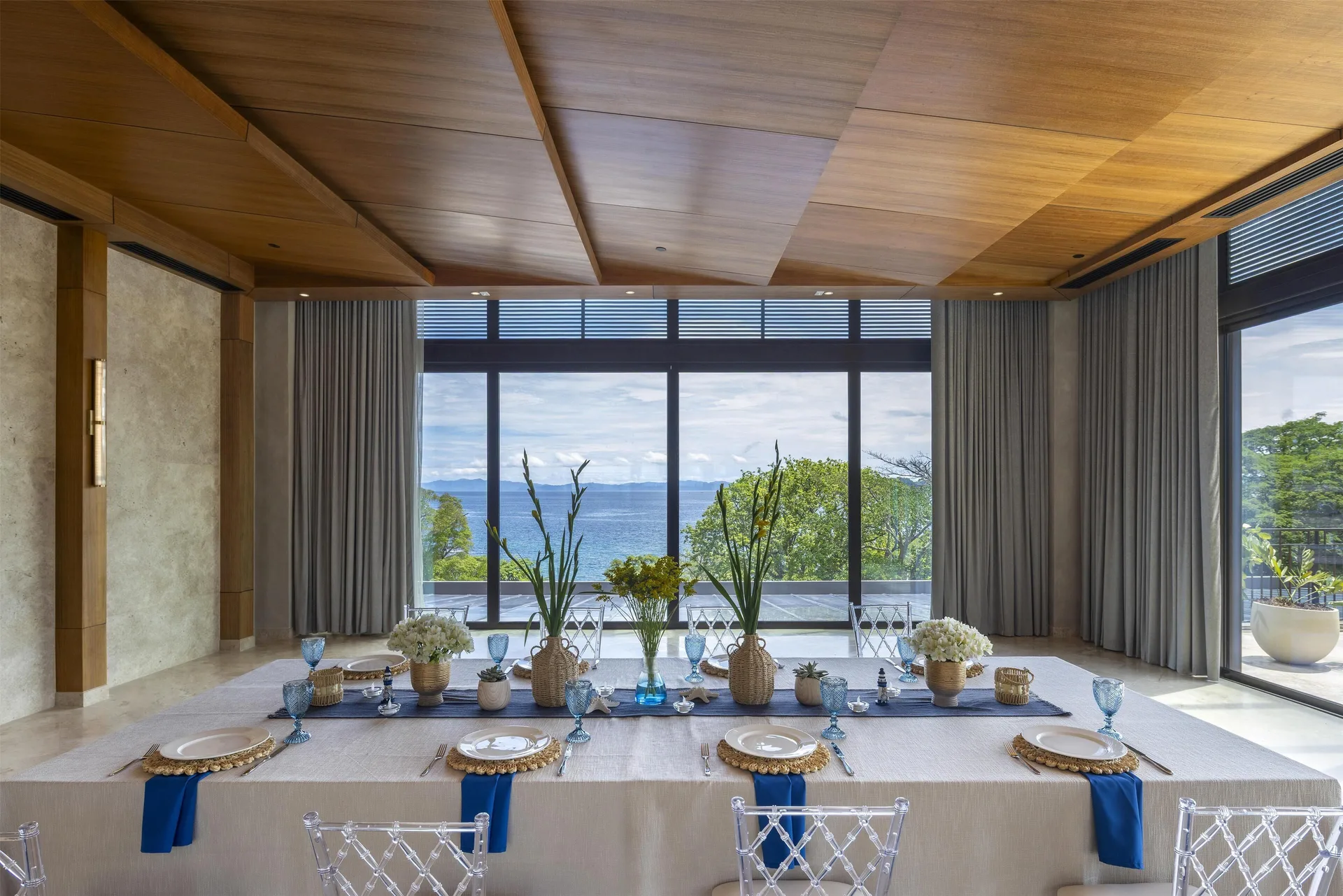 Ocean-view event table at Waldorf Astoria Costa Rica Punta Cacique.