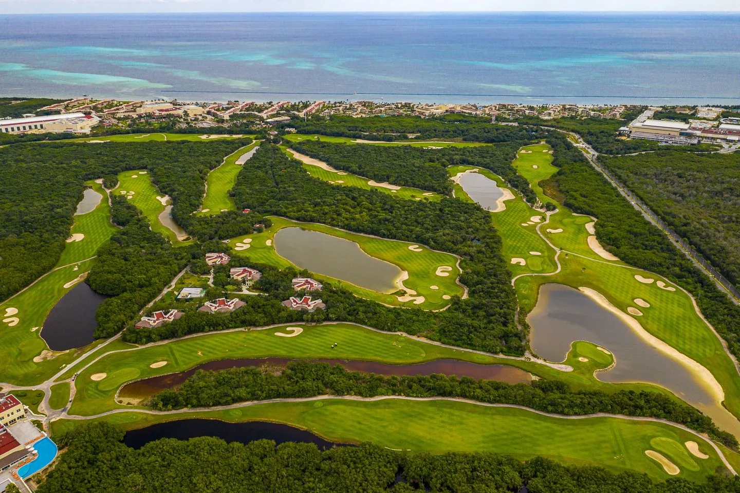 Moon Palace Golf Club 10 Min Drive