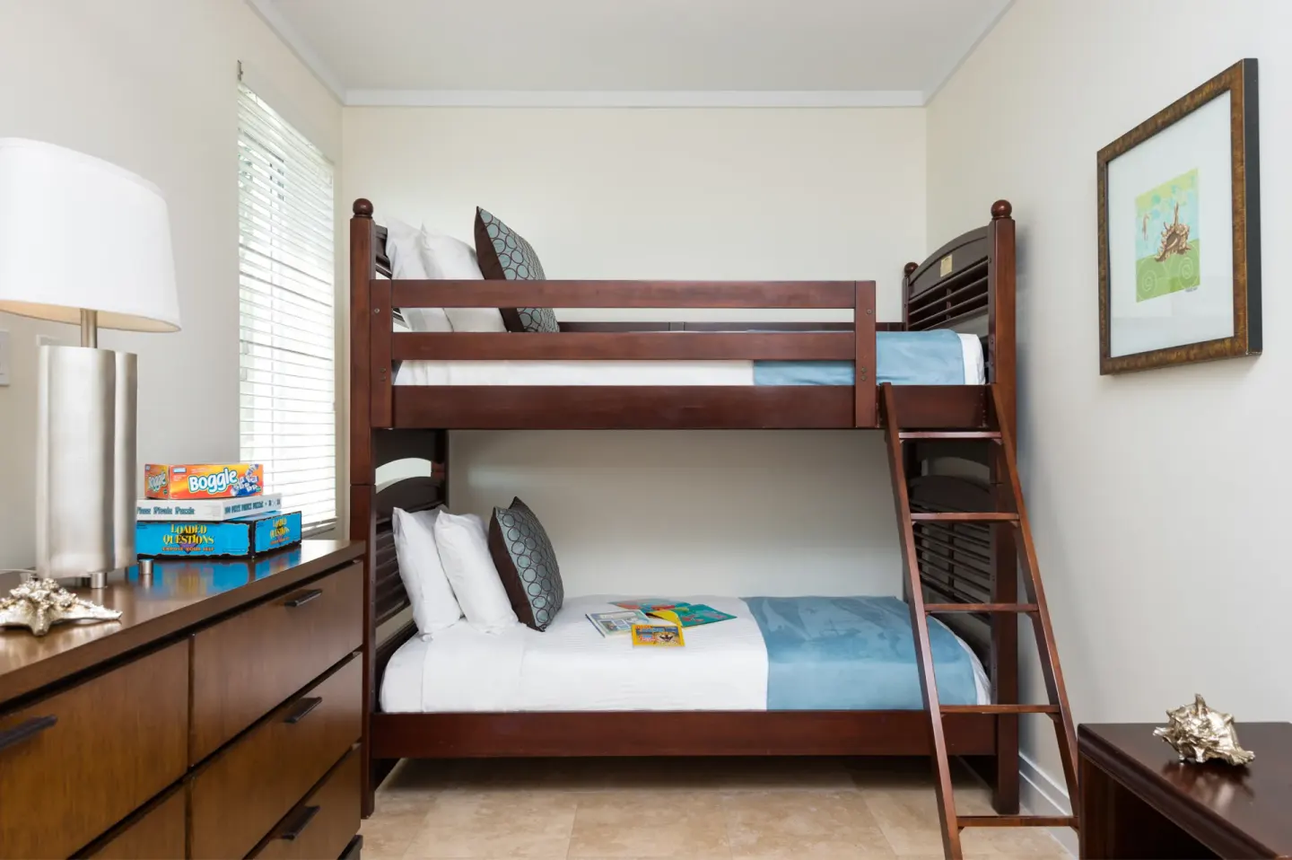 Oceanfront Luxury Four Bedroom Suite Official 3