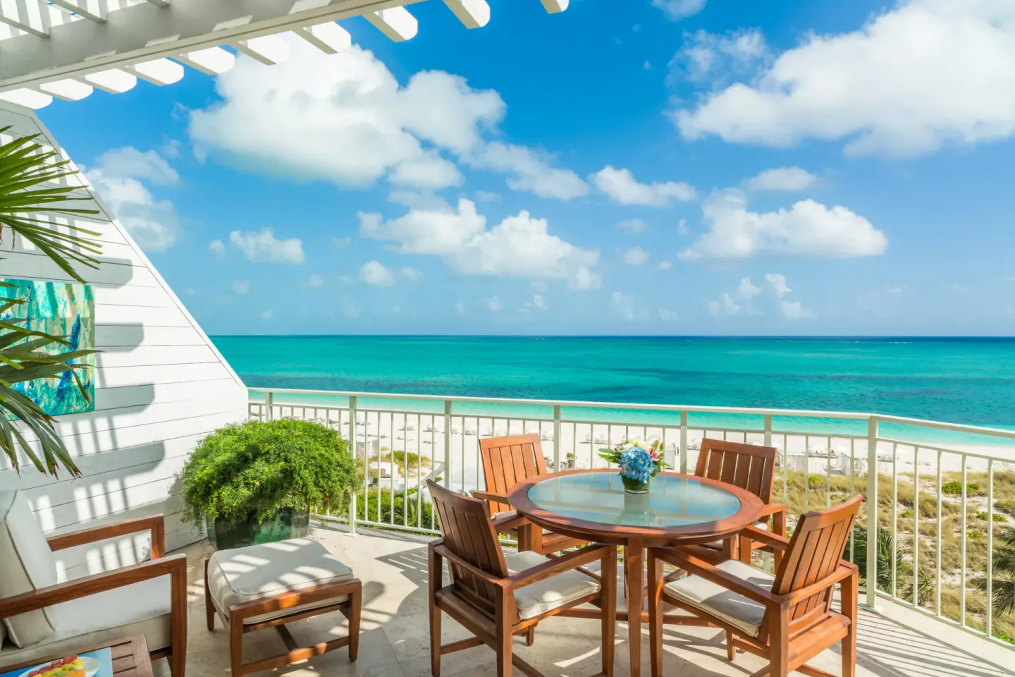 Premier Oceanfront Three Bedroom Suite Official 3