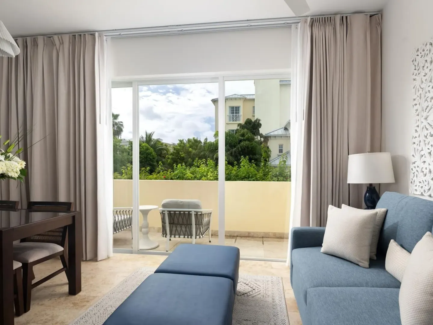 Resort View Suites Official 4