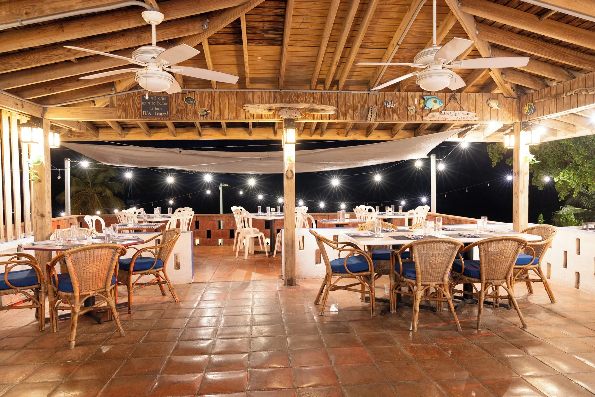 Trade Winds Restaurant & Guesthouse resort